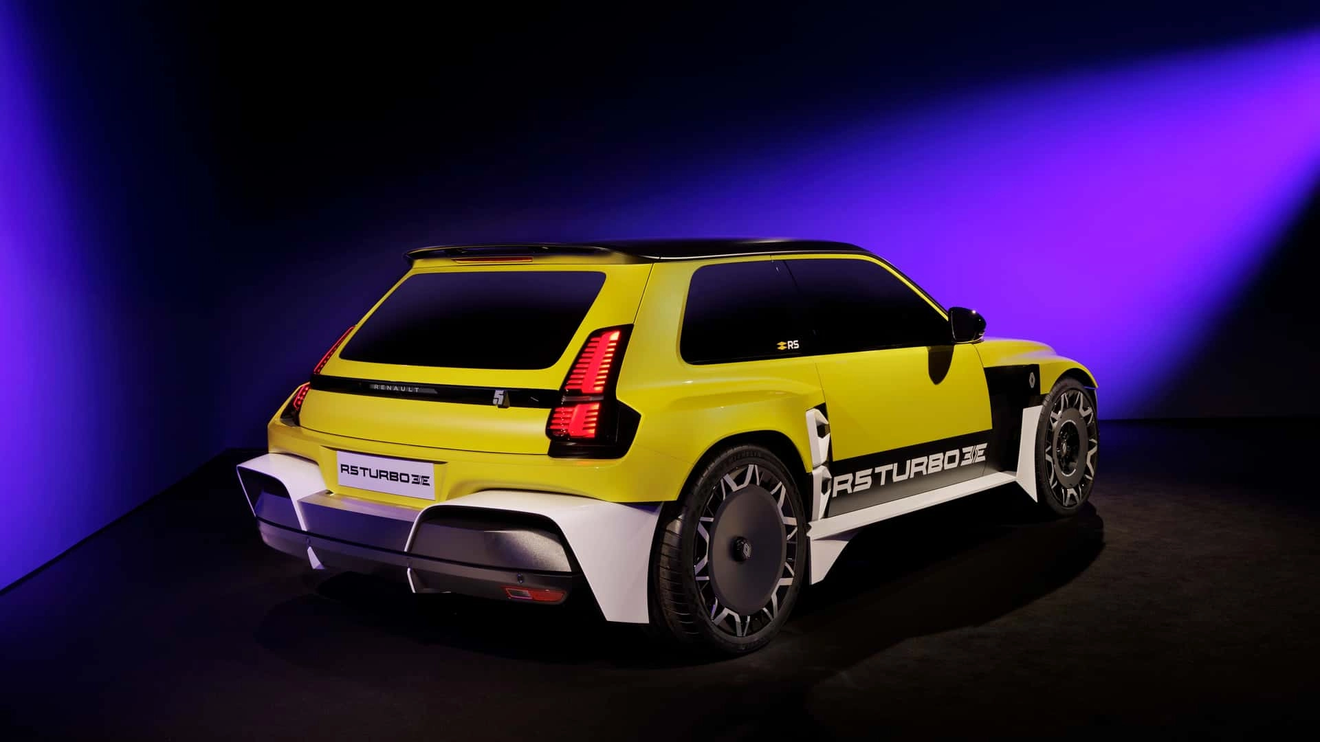 2027 renault 5 turbo 3e production version (2)